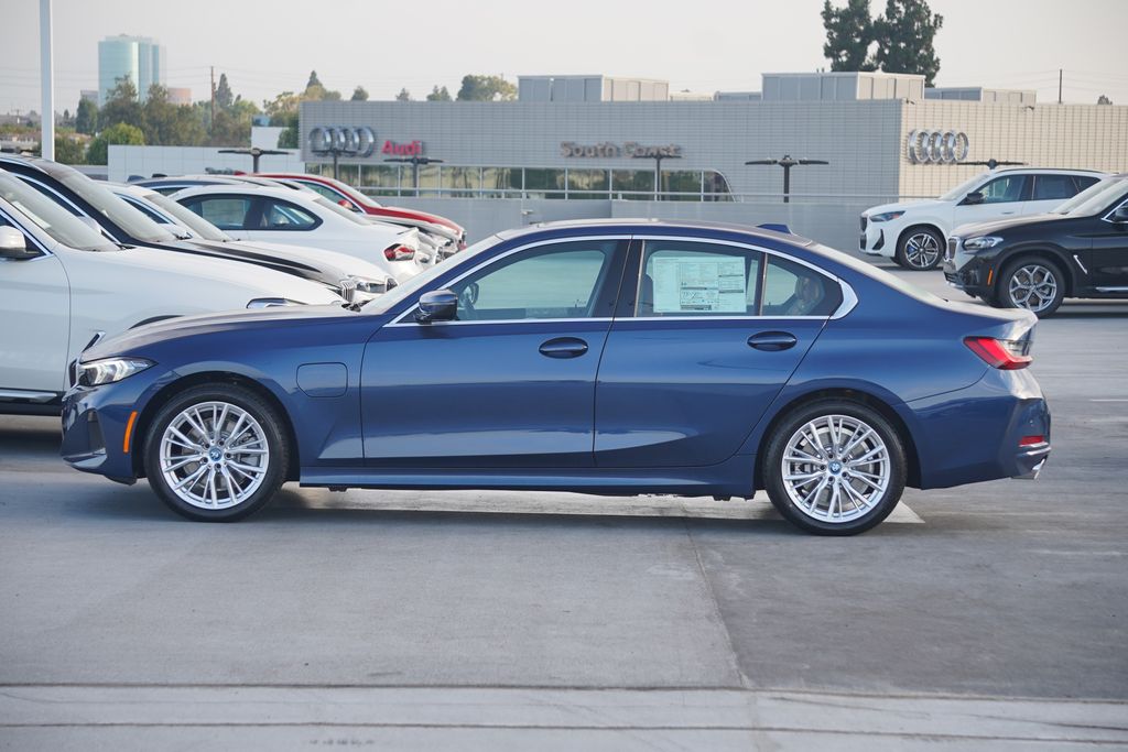 2024 BMW 3 Series 330e iPerformance 4