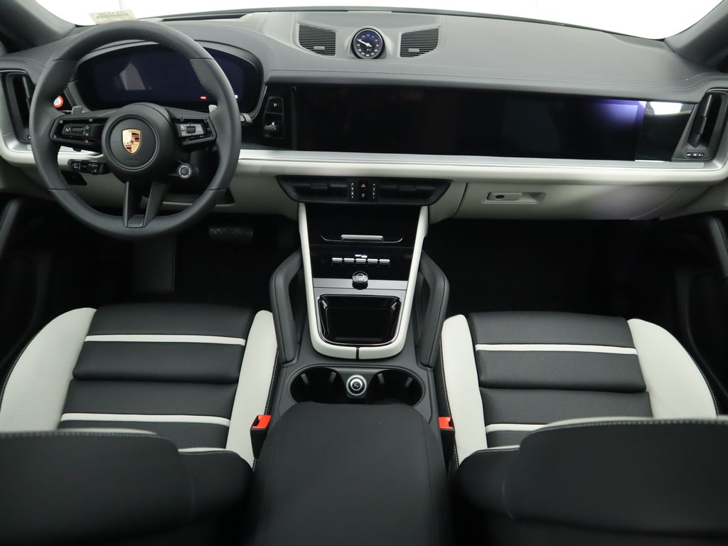 Thumbnail: 2025 Porsche  - 16