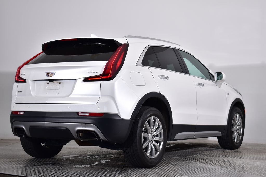 Thumbnail: 2020 Cadillac XT4 - 5