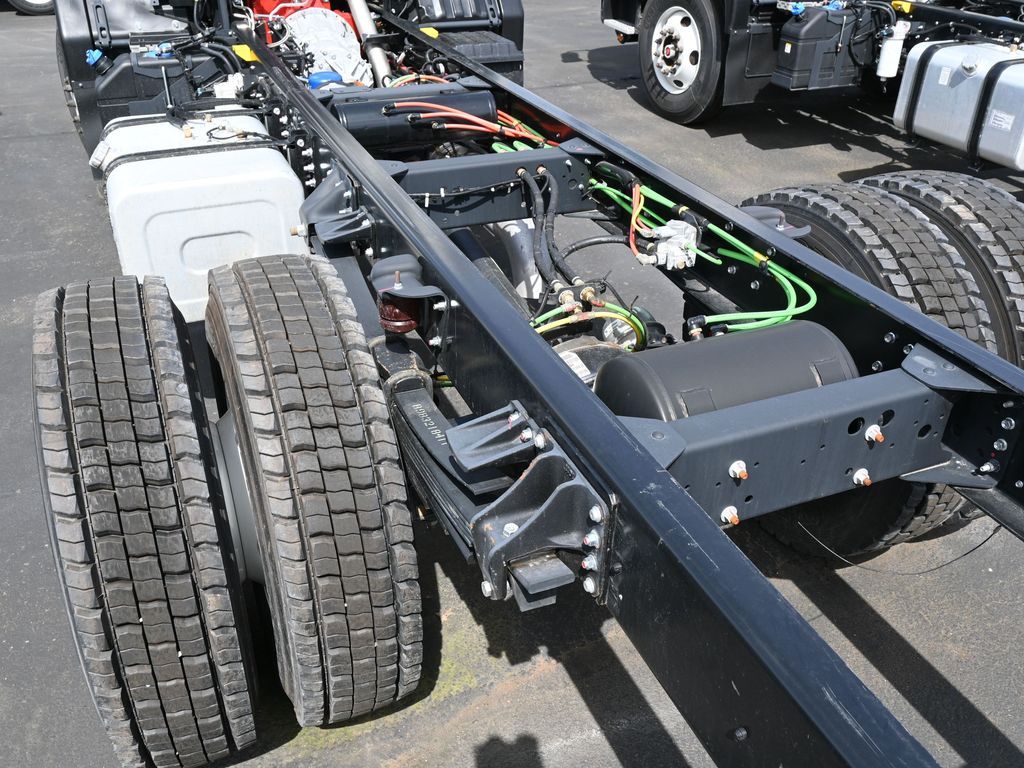 2025 Isuzu FTR 