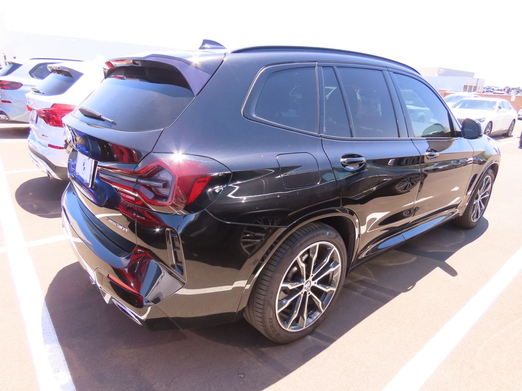Thumbnail: 2022 BMW X3 - 3