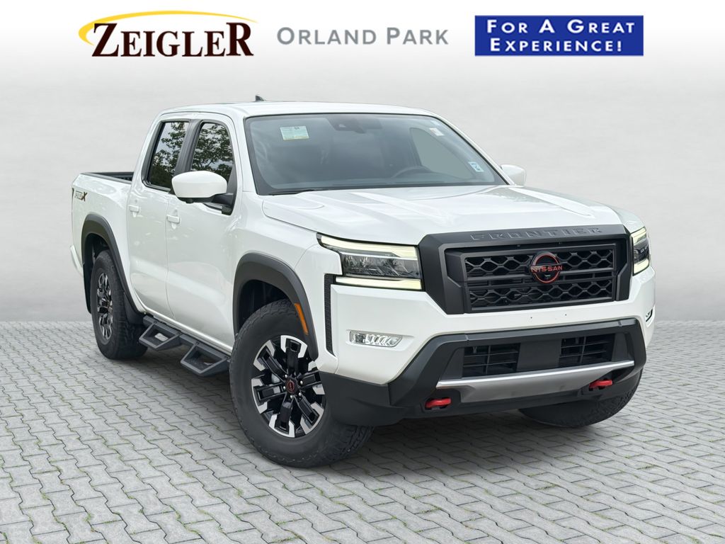 Glacier White 2022 Nissan Frontier Pickup Truck 4X2 9-Speed Automatic