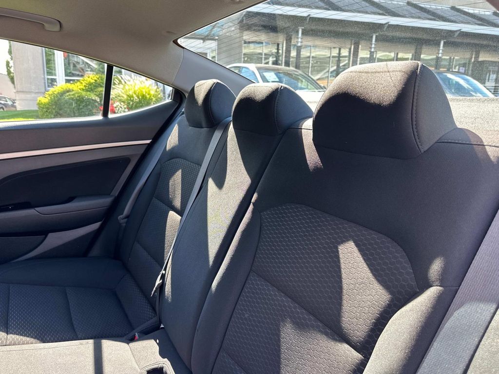 Thumbnail: 2019 Hyundai Elantra - 29
