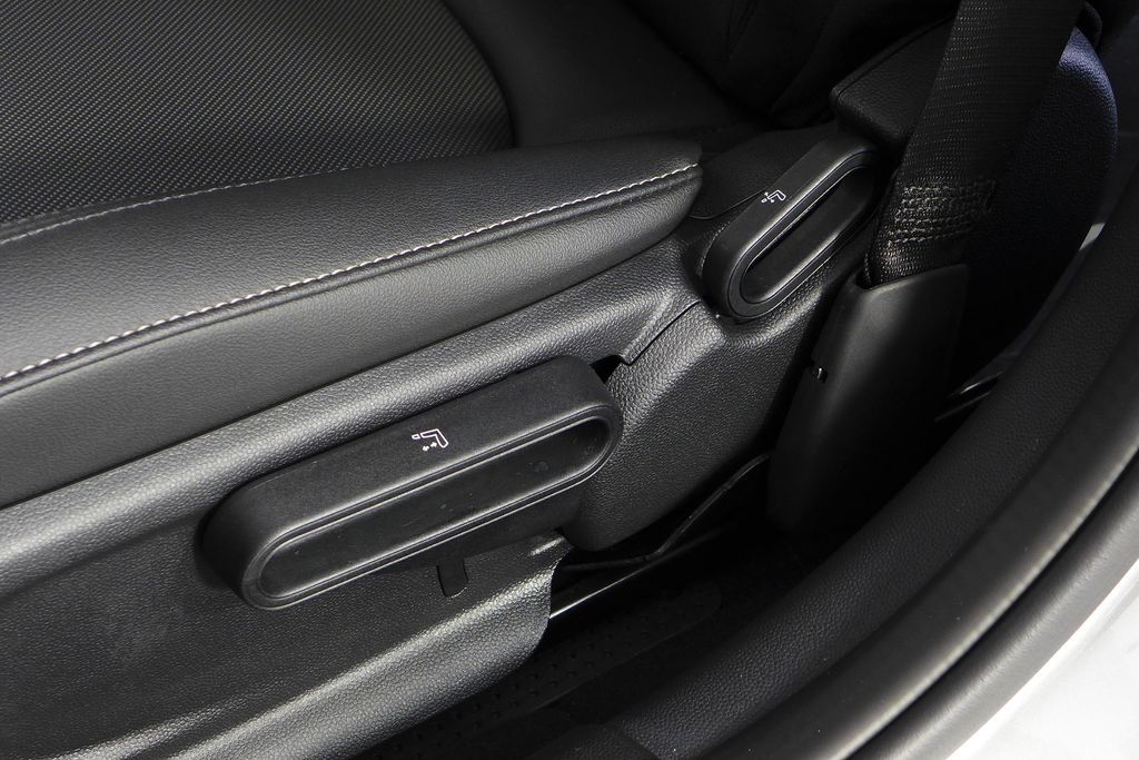 Thumbnail: 2024 MINI Cooper Clubman - 23