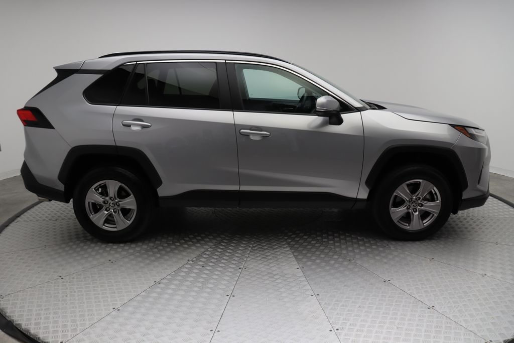 2023 Toyota RAV4 XLE 7