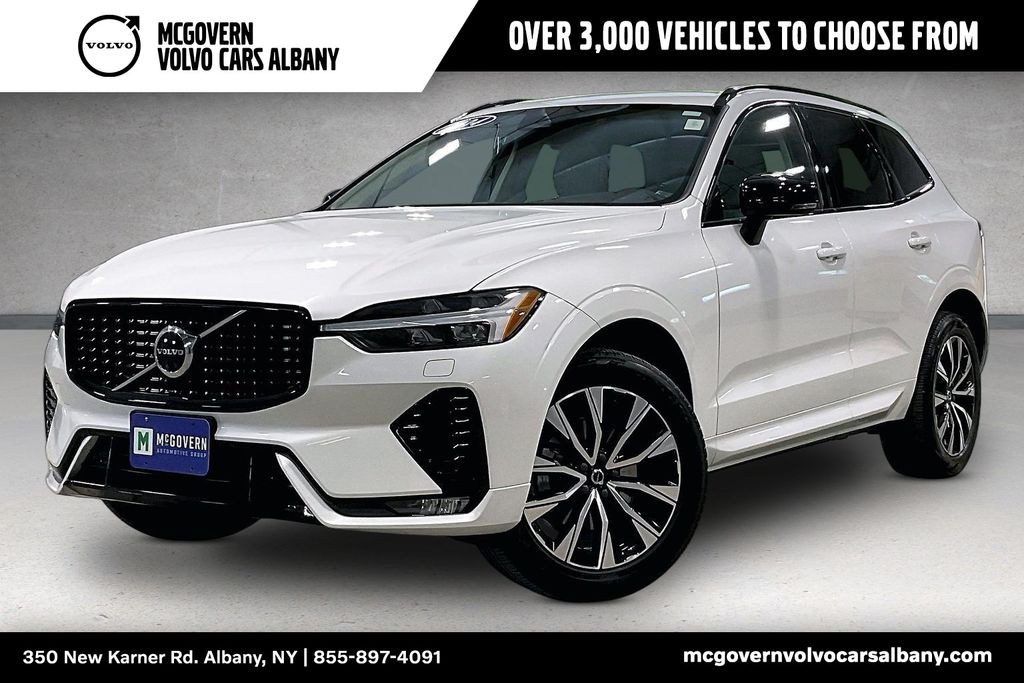 Crystal White Metallic 2024 Volvo XC60 B5 Core Dark Theme AWD SUV / Crossover All-Wheel Drive Automatic