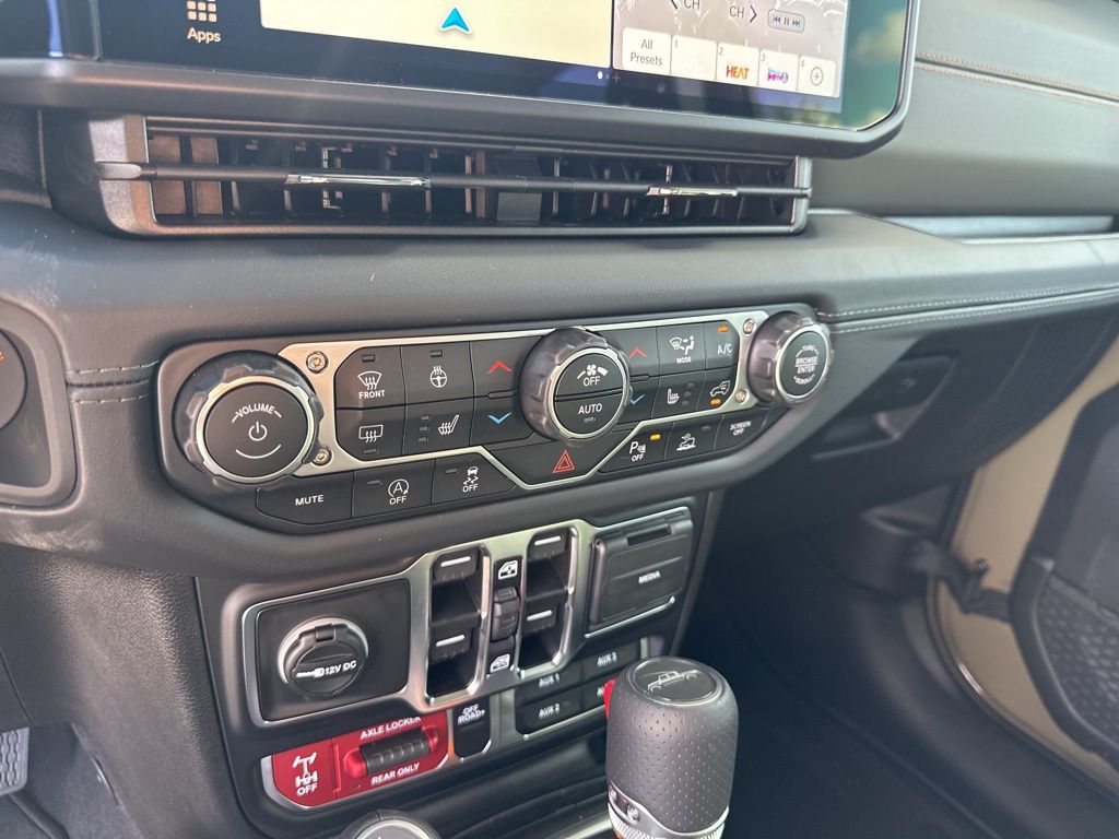 New Car 2025 Jeep Gladiator  Mojave For Sale Under $60,000 In Austin, Texas