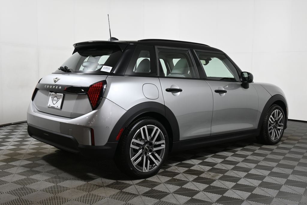 Thumbnail: 2025 MINI Cooper Hardtop - 7