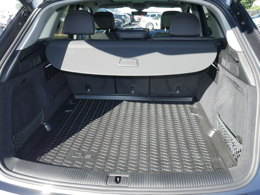 Thumbnail: 2023 Audi Q5 - 23