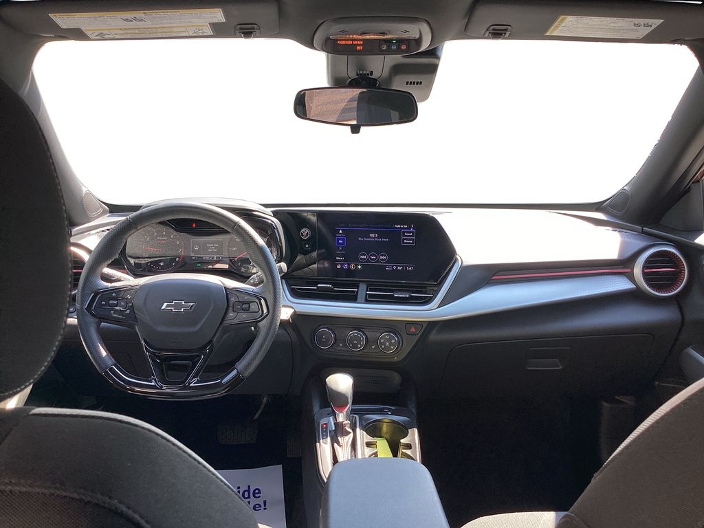 Used 2024 Chevrolet Trax SUV