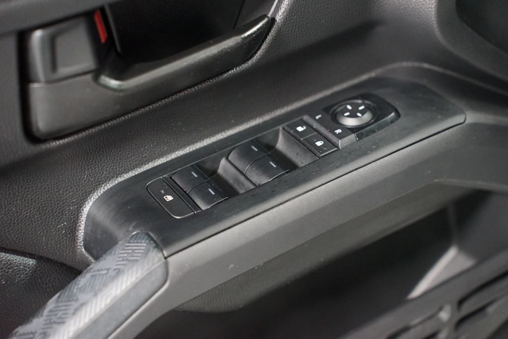 Thumbnail: 2024 Toyota Tacoma - 32