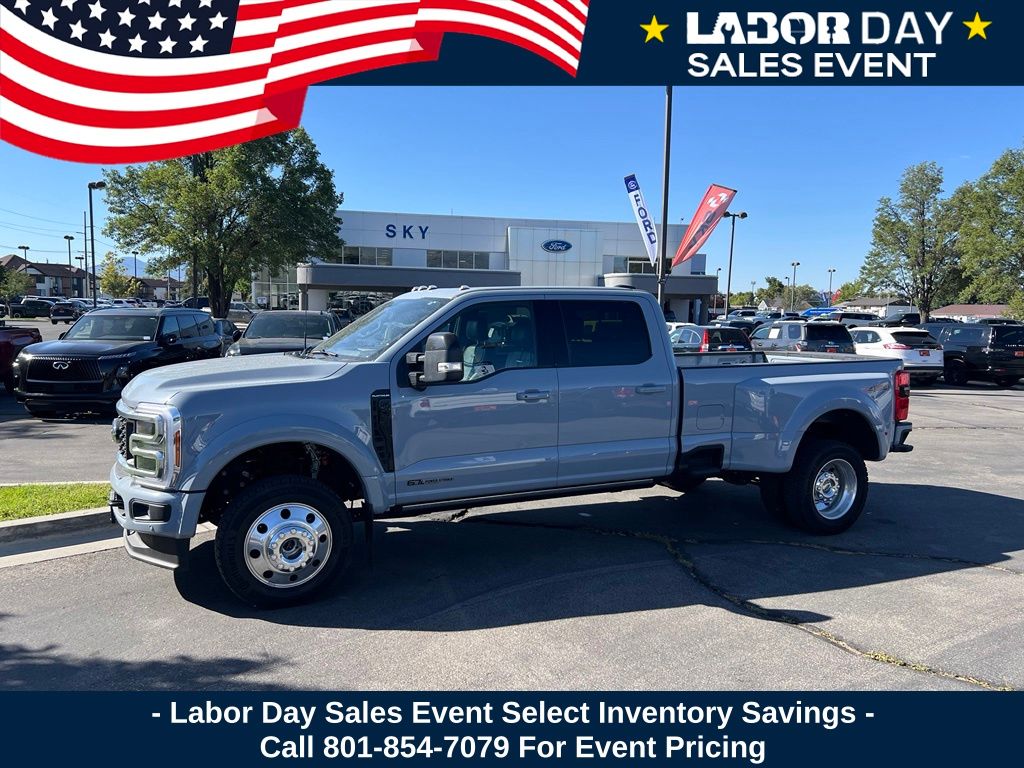 2026 Ford F-450 Super Duty Platinum Crew Cab LB DRW 4WD