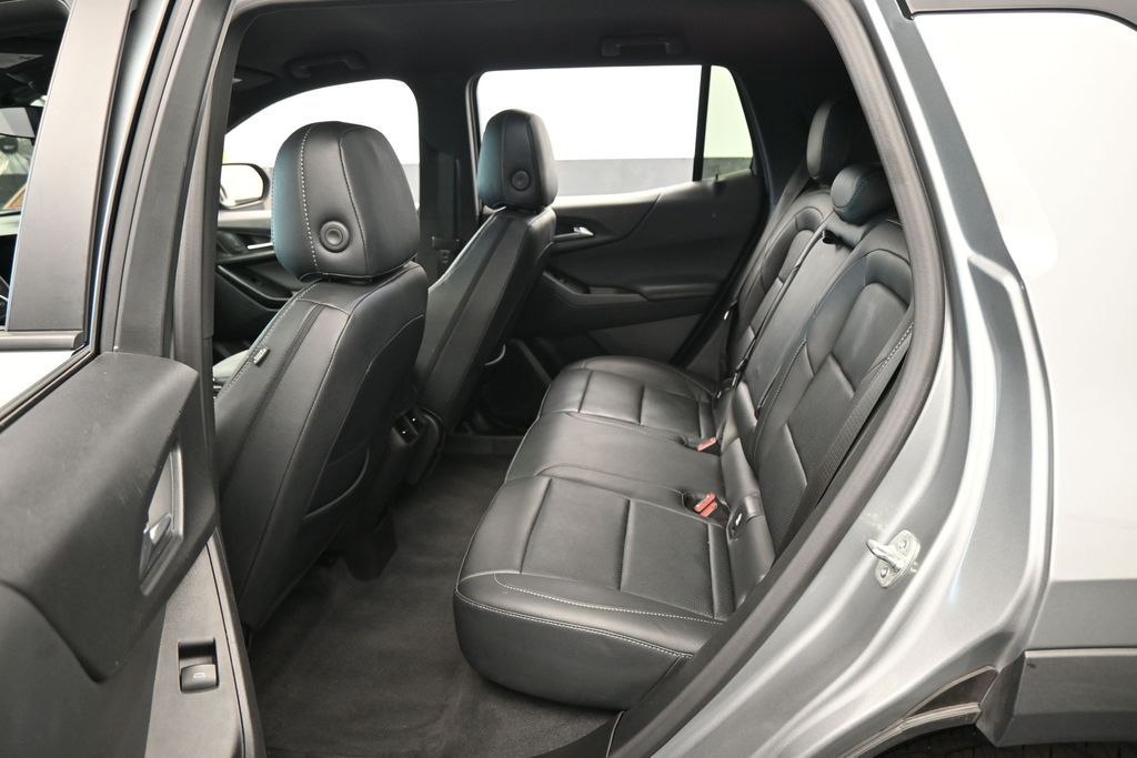 Used 2025 Sterling Gray Metallic Chevrolet LT image 26