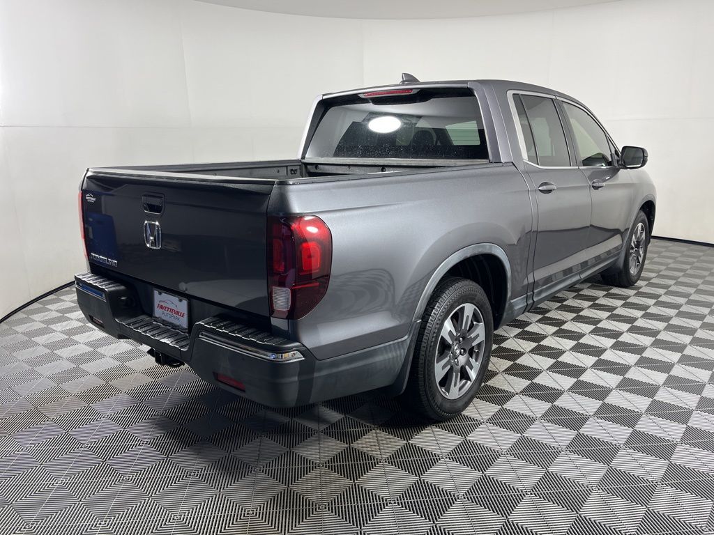 Thumbnail: 2017 Honda Ridgeline - 12