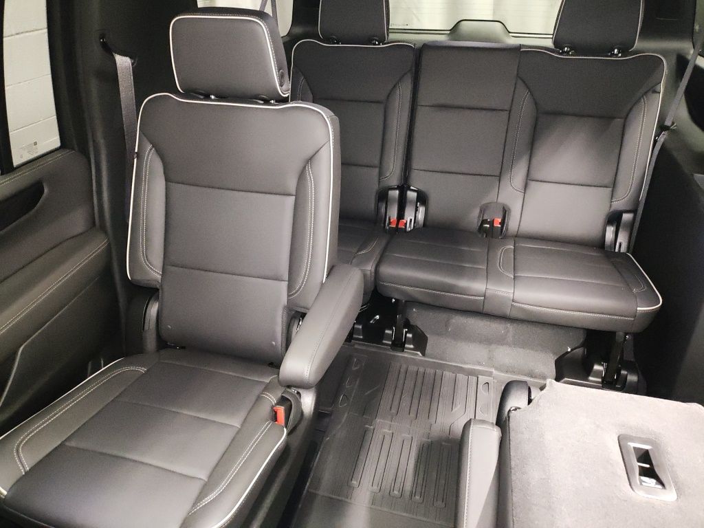 New 2026 Silver GMC Elevation image 30