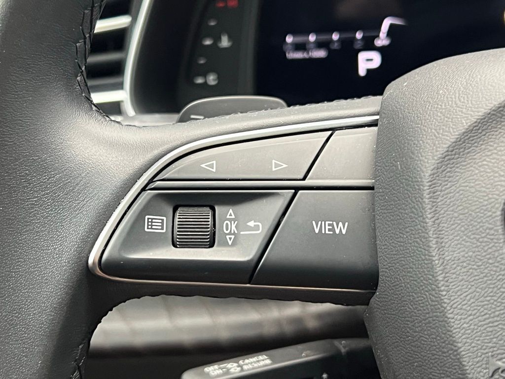 Thumbnail: 2021 Audi Q8 - 19