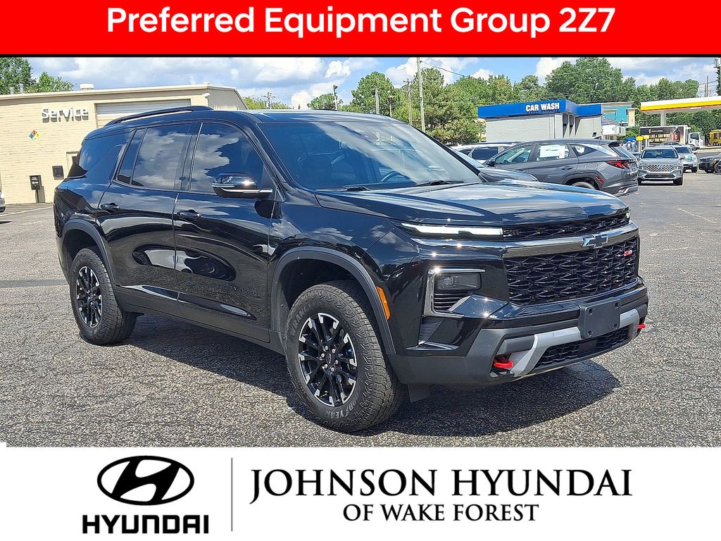 Mosaic Black Metallic 2024 Chevrolet Traverse SUV / Crossover Four-Wheel Drive 8-Speed Automatic