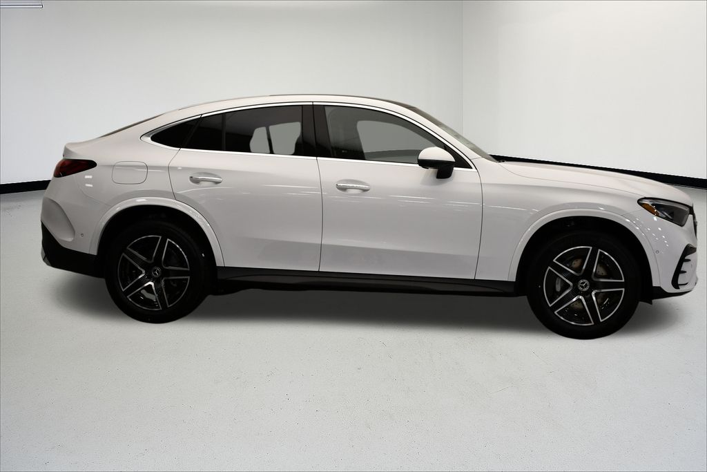 Thumbnail: 2025 Mercedes-Benz GLC - 6