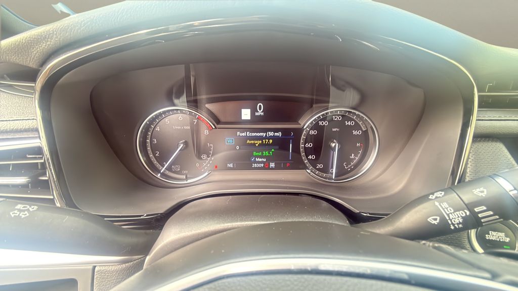 used 2025 Cadillac XT5 car, priced at $37,900