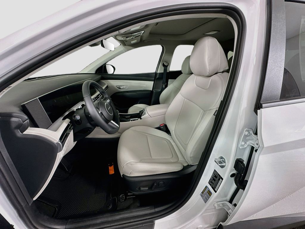 Thumbnail: 2026 Hyundai Tucson - 16
