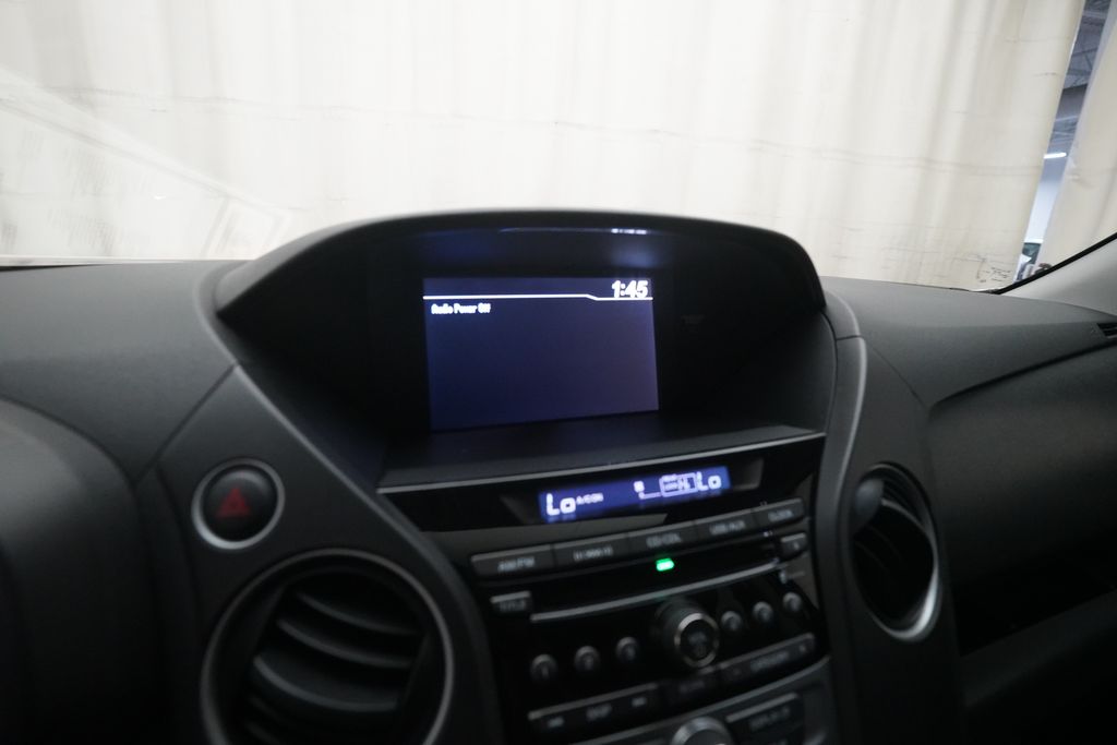 View vehicle photo 6