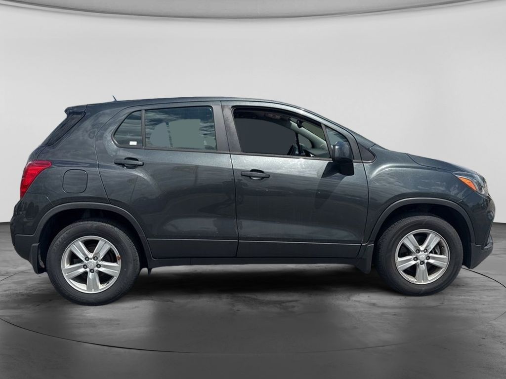 View vehicle photo 3
