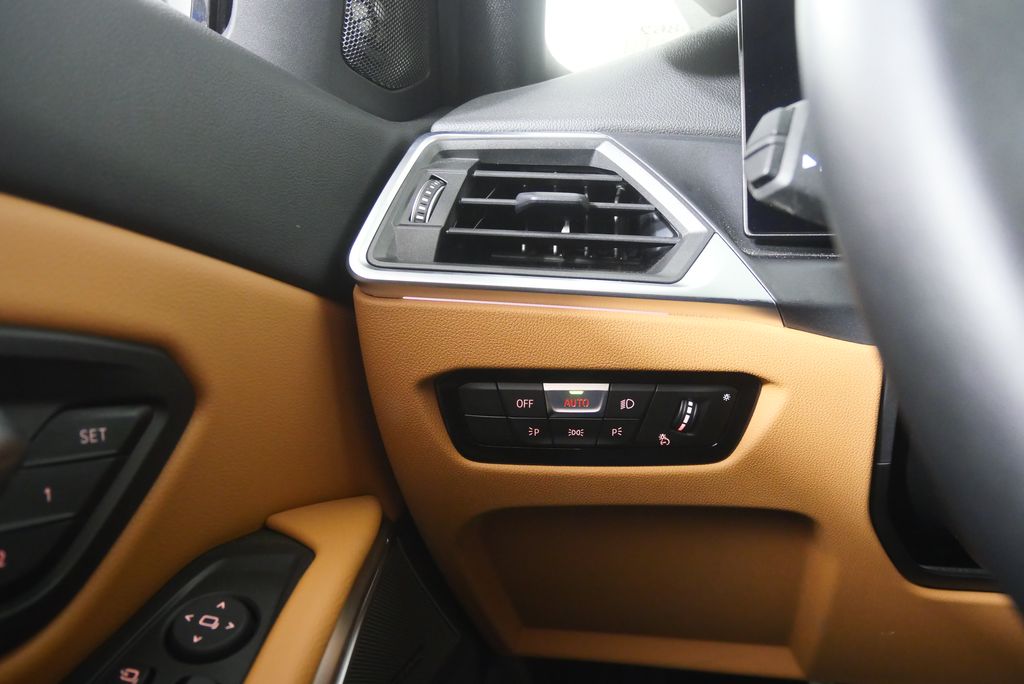 Thumbnail: 2024 BMW 3 Series - 20