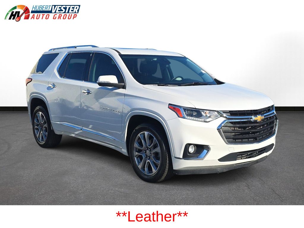 2021 Chevrolet Traverse Premier photo 2