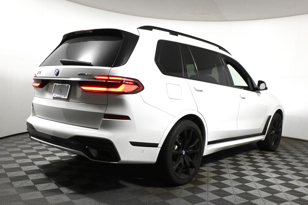 Thumbnail: 2023 BMW X7 - 6