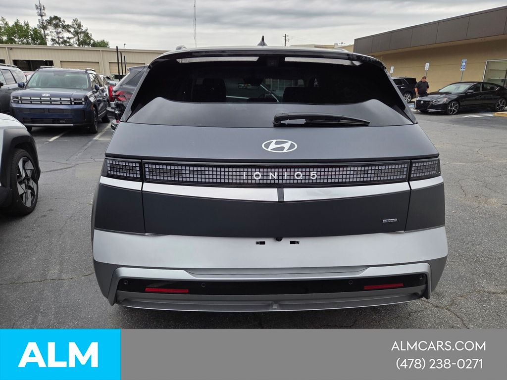 Used 2025 Gray Hyundai Limited image 9
