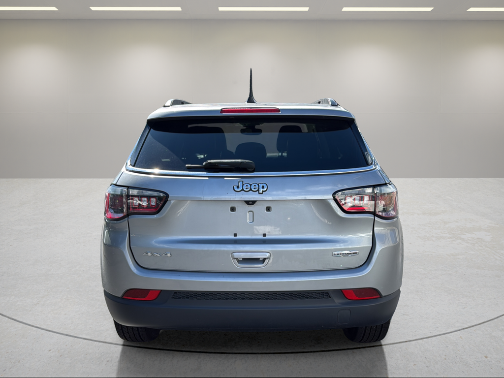2022 Jeep Compass Latitude Lux - 6
