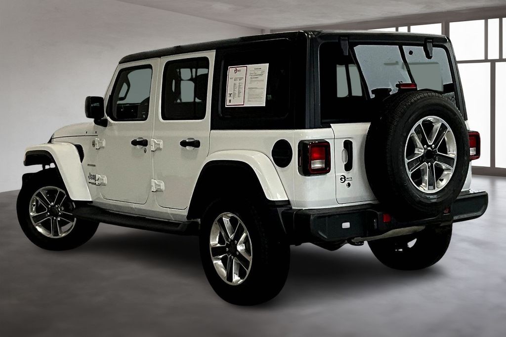 Used 2019 White Jeep Unlimited Sahara image 13