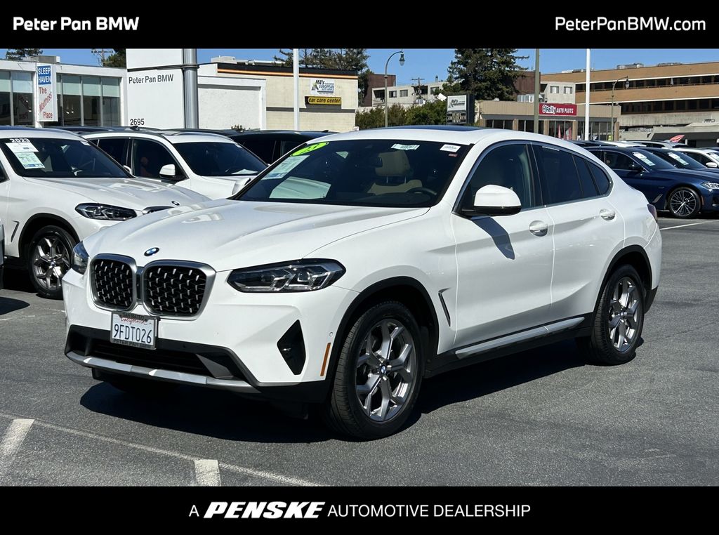 Thumbnail: 2023 BMW X4 - 1