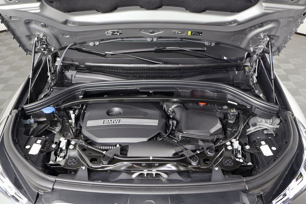 Thumbnail: 2025 BMW X1 - 15