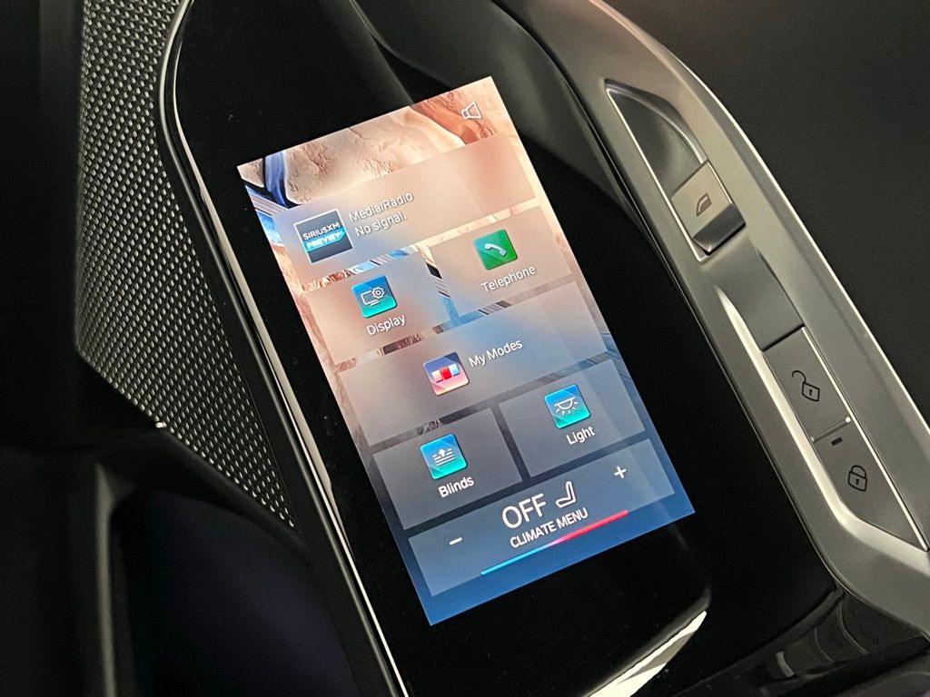 Thumbnail: 2023 BMW 7 Series - 9