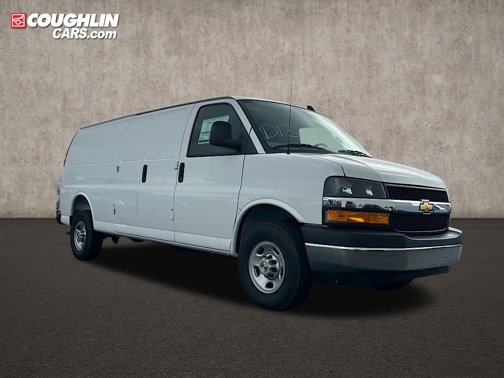 2025 Chevrolet Express Cargo 3500 RWD