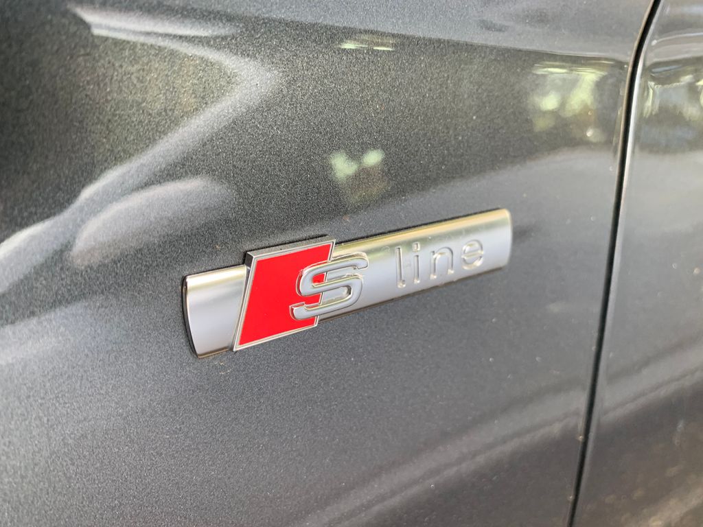 Thumbnail: 2023 Audi Q5 - 10