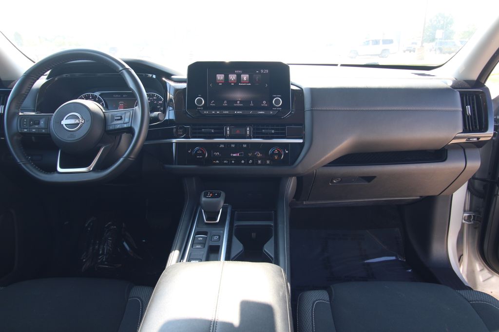 Used 2025 Nissan Pathfinder SUV