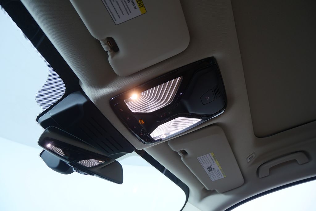 Thumbnail: 2026 BMW X7 - 22