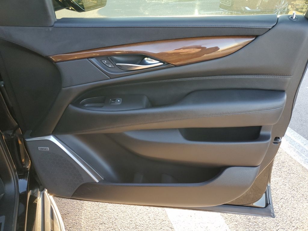 Used Car 2020 Cadillac Escalade  Luxury For Sale Under $30,000 In Austin, Texas