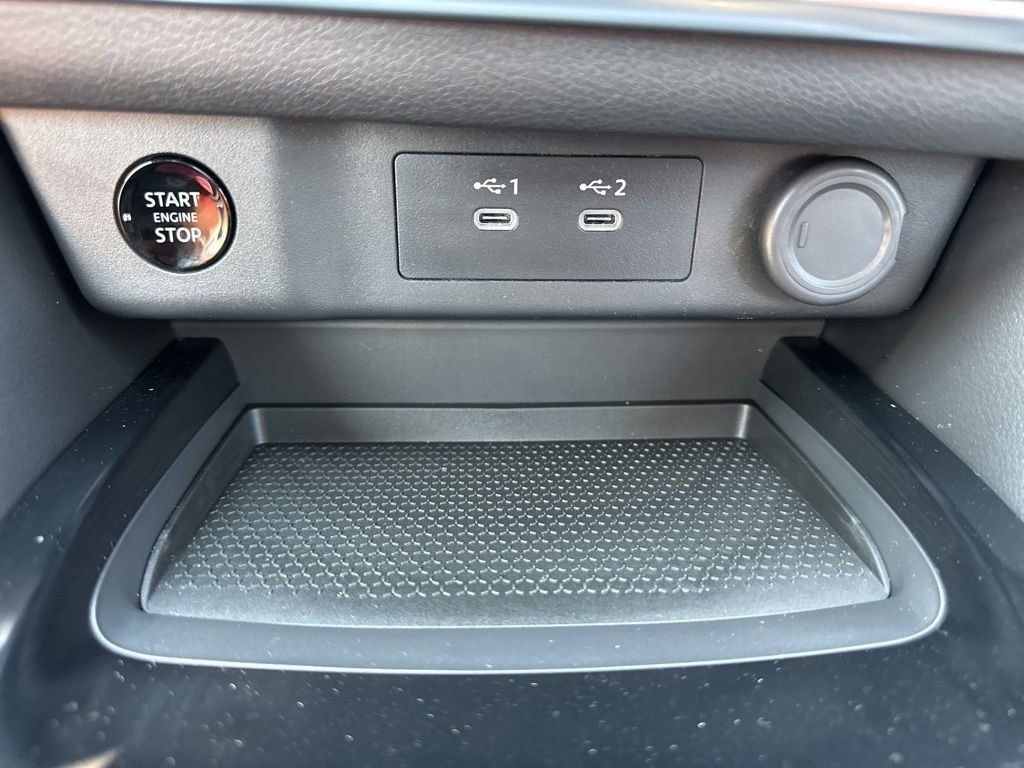 2025 Everest White Pearl Nissan Rogue SV FWD SUV