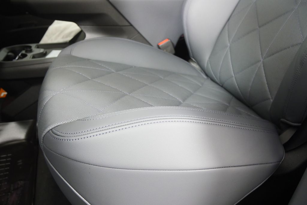 Thumbnail: 2026 BMW iX - 11