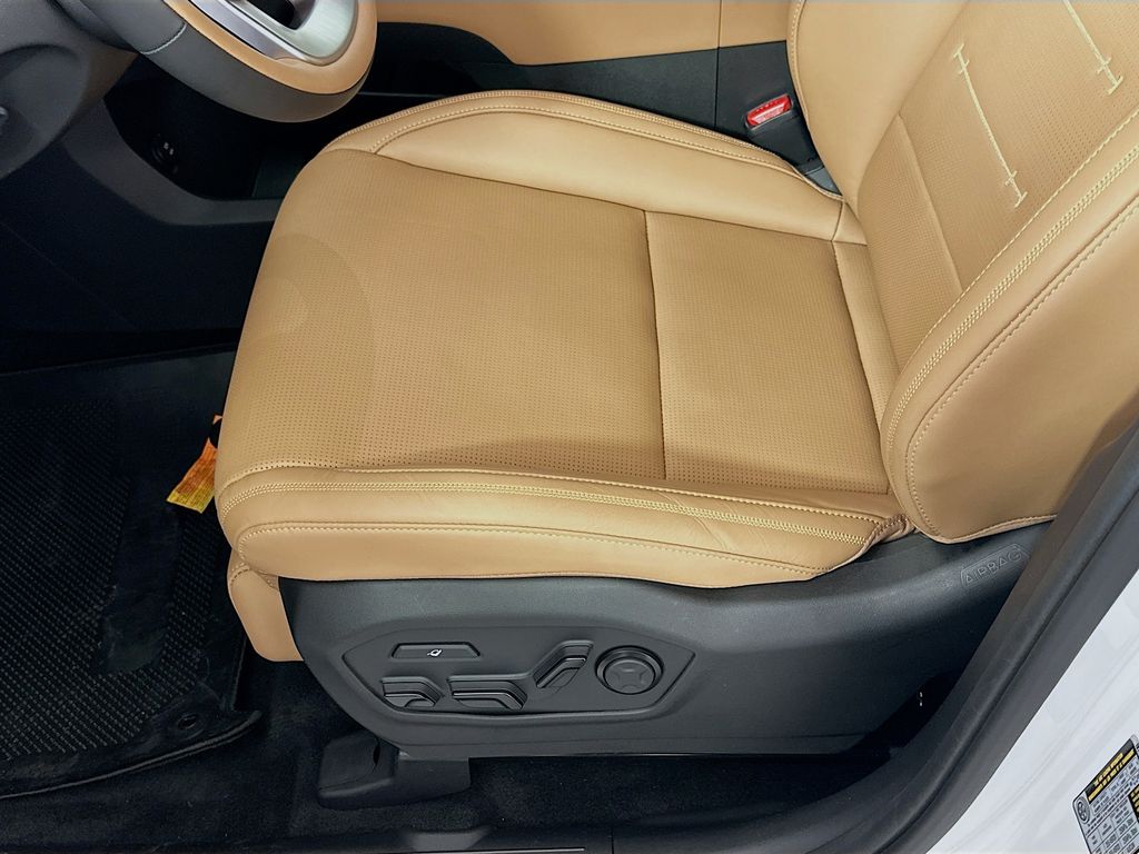 Thumbnail: 2026 Hyundai Santa Fe - 21