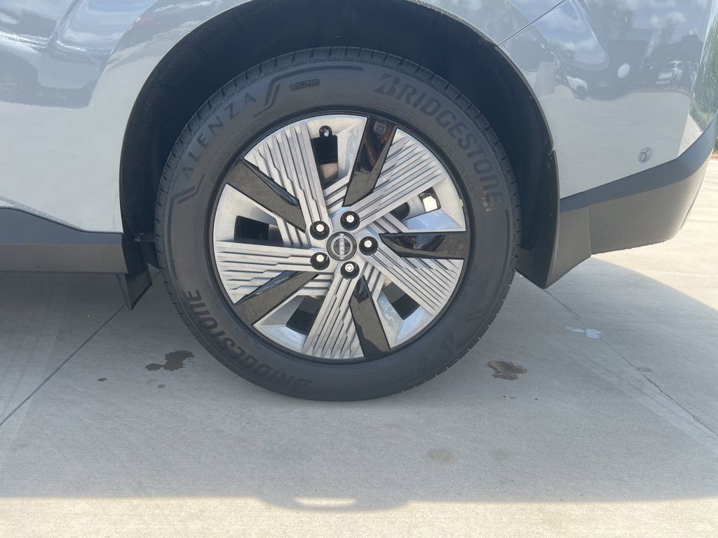 2025 Boulder Gray Pearl/Super Black Nissan Murano SL AWD SUV