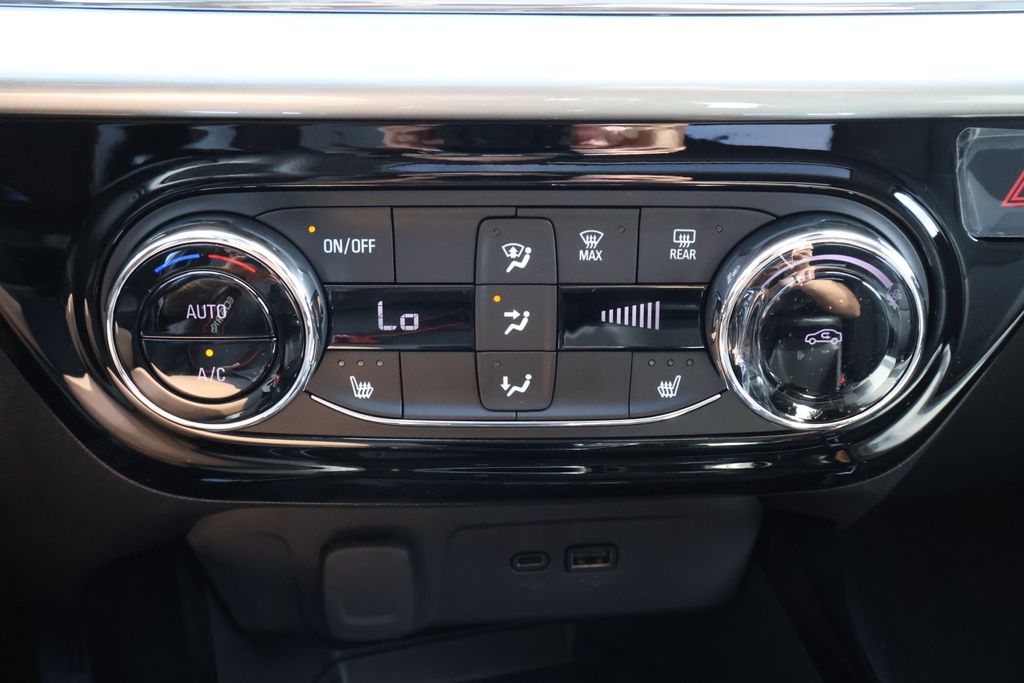 Thumbnail: 2026 Chevrolet Trax - 27