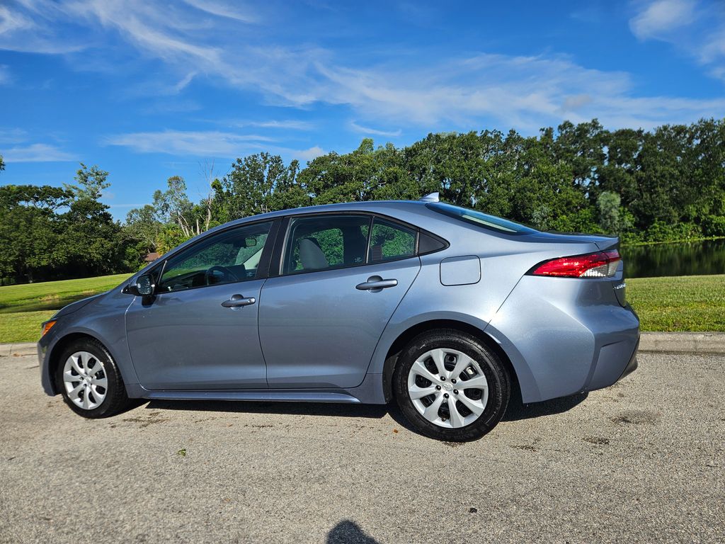 Thumbnail: 2023 Toyota Corolla - 3