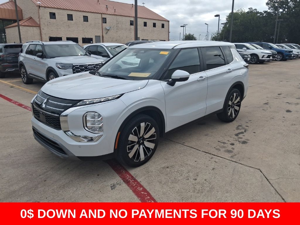 White 2025 Mitsubishi Outlander SE FWD SUV / Crossover Front-Wheel Drive Continuously Variable Transmission