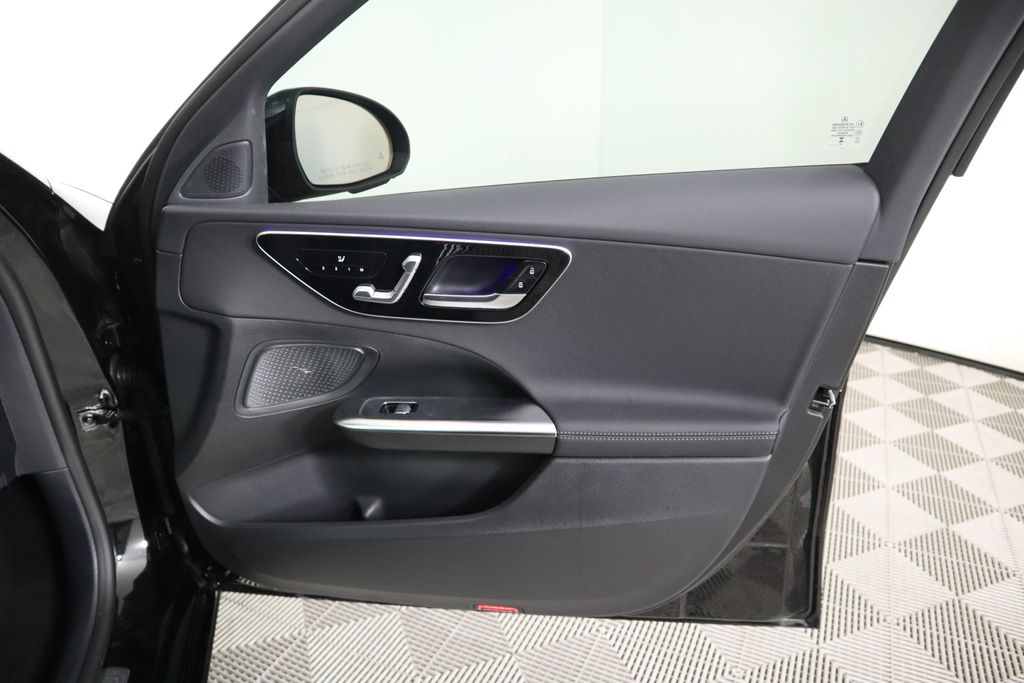 Thumbnail: 2025 Mercedes-Benz C-Class - 25