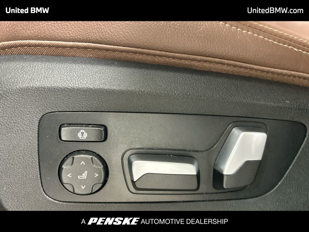 Thumbnail: 2021 BMW X5 - 12