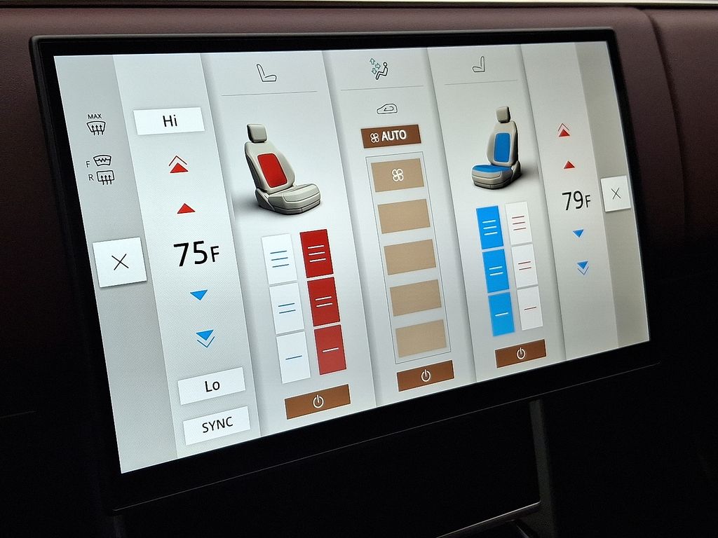 Thumbnail: 2025 Land Rover Range Rover - 17